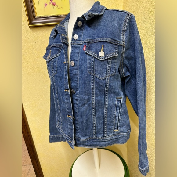 Levi Jean Jacket - Picture 7 of 9